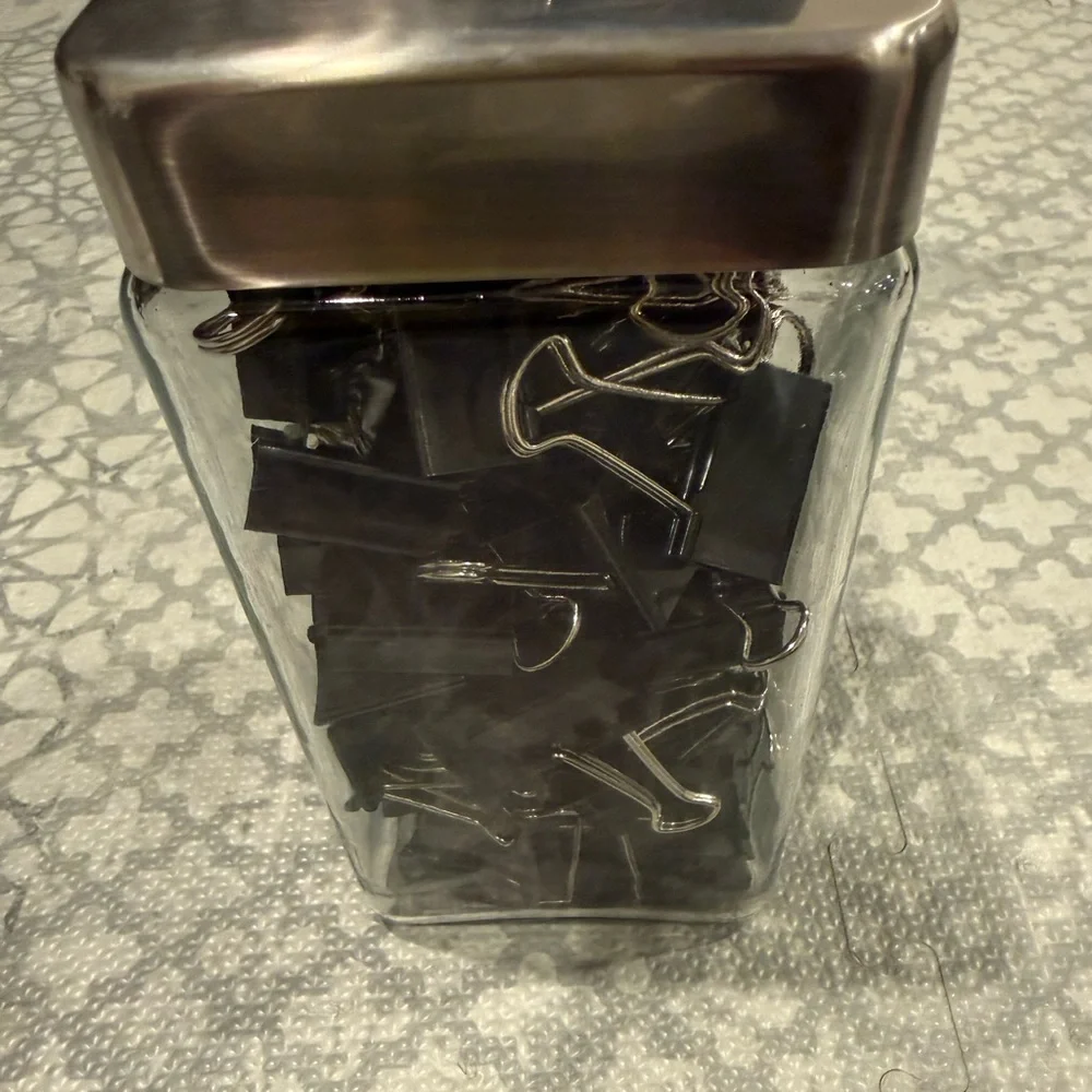 GORGEOUS CRATE AND BARREL GLASS JAR WITH 16 AVERY EXTRA LARGE BINDER CLIPS